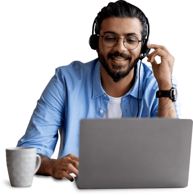 Imagen de Operador haciendo soporte técnico